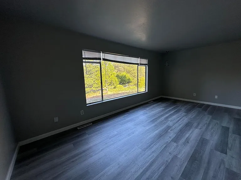 110 Colonial Dr — Photo 18