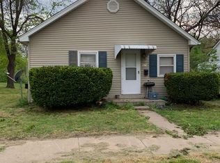 628 Montrose St, Salina, KS 67401