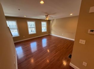 5 Sheffield Dr, Dover, NH 03820