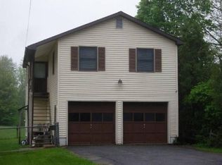 12 Warren St, Corinth, NY 12822