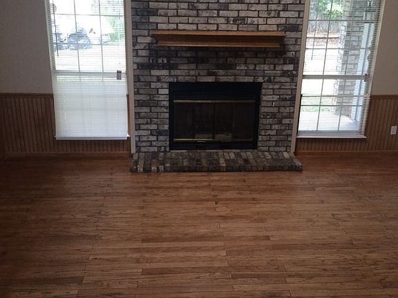 4th image of 1544 Hollowbrook Ct