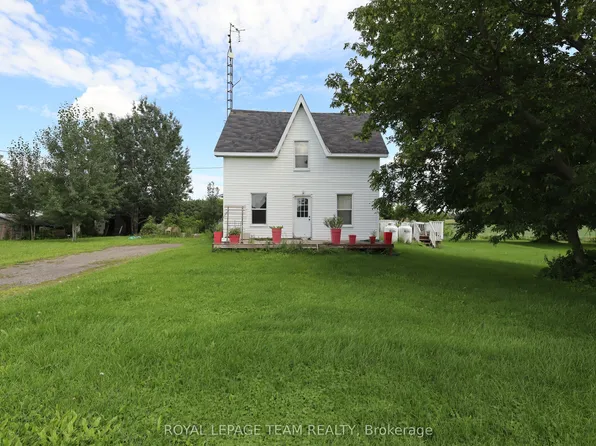 11200 Bailey Rd, North Dundas, ON K0C 2K0