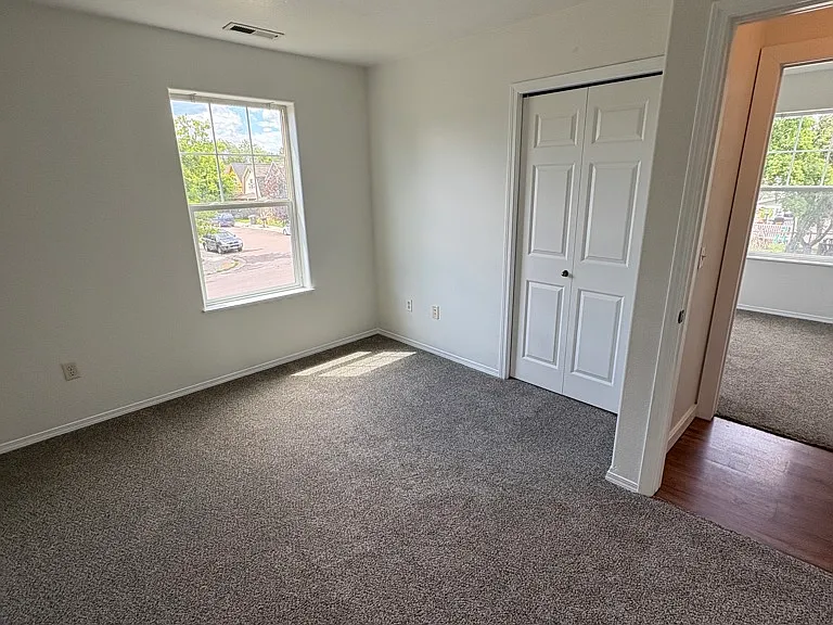 2029 W Kent Ave — Photo 20