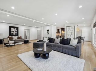 458 W Englewood Ave, Teaneck, NJ 07666