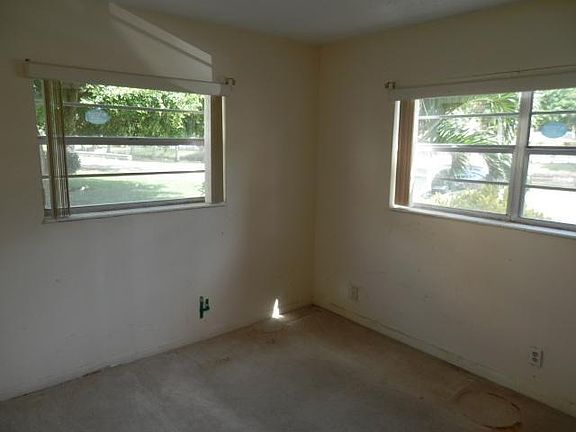 5th image of 3401 NW 47th Ave APT V416