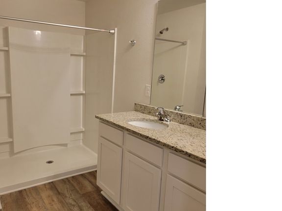 5th image of 7340 Lakeside Oak Ct