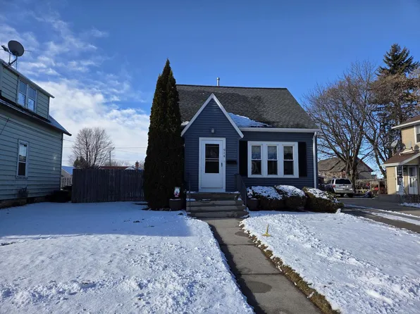 914 South 24th STREET, Manitowoc, WI 54220