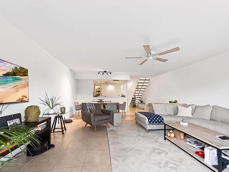 823 Meadowland Dr #D — Photo 11
