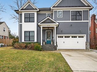 414 N Monroe St, Arlington, VA 22201