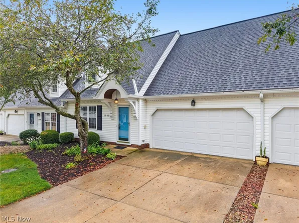130 High Point Dr Unit 50, Medina, OH 44256
