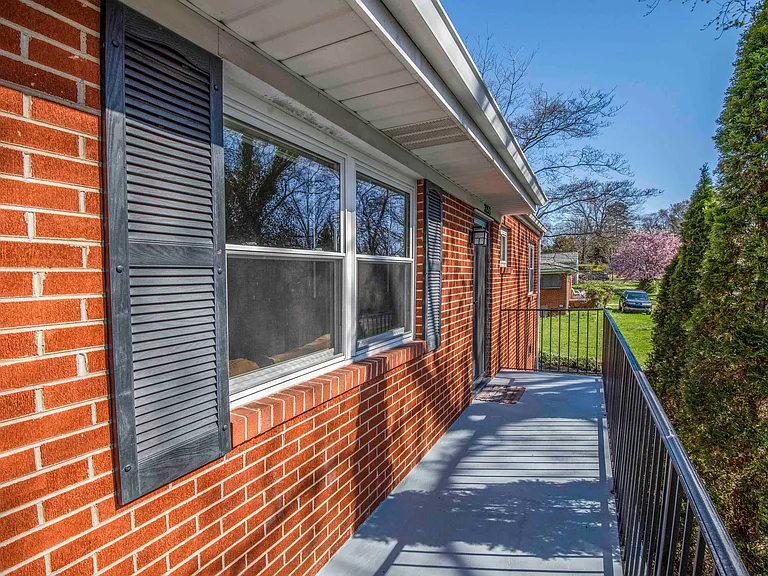 3253 Buffat Mill Rd — Photo 6