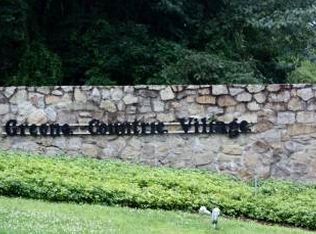 130 E Chelsea Cir, Newtown Square, PA 19073