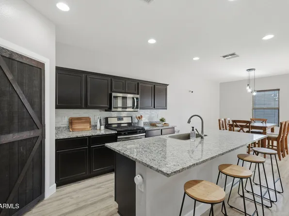 4547 W Foldwing Drive, San Tan Valley, AZ 85144