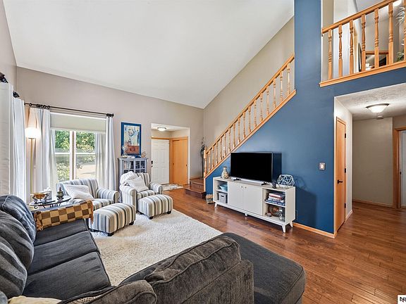 5th image of 5211 S 78th St