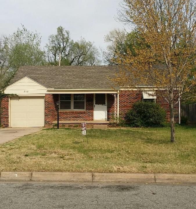 1st image of 810 S Drury Ln