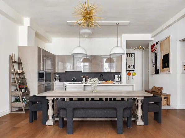 42 East 20th Street image 4 of 13