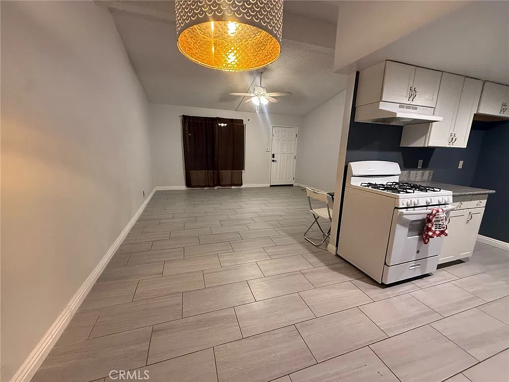3 bed, 1056 sqft, $1,700 — Photo 3