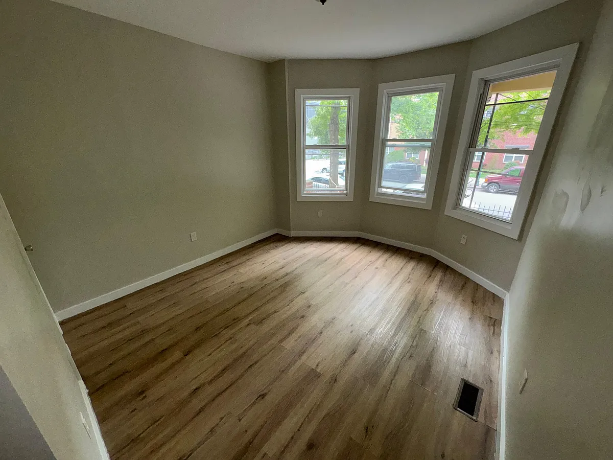 Building Photo - 139 N 11th St #1GG