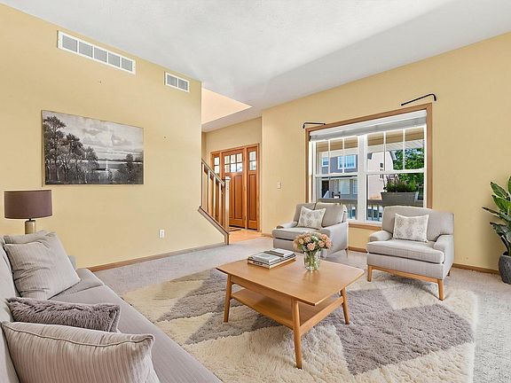 4th image of 655 Lexie Ct