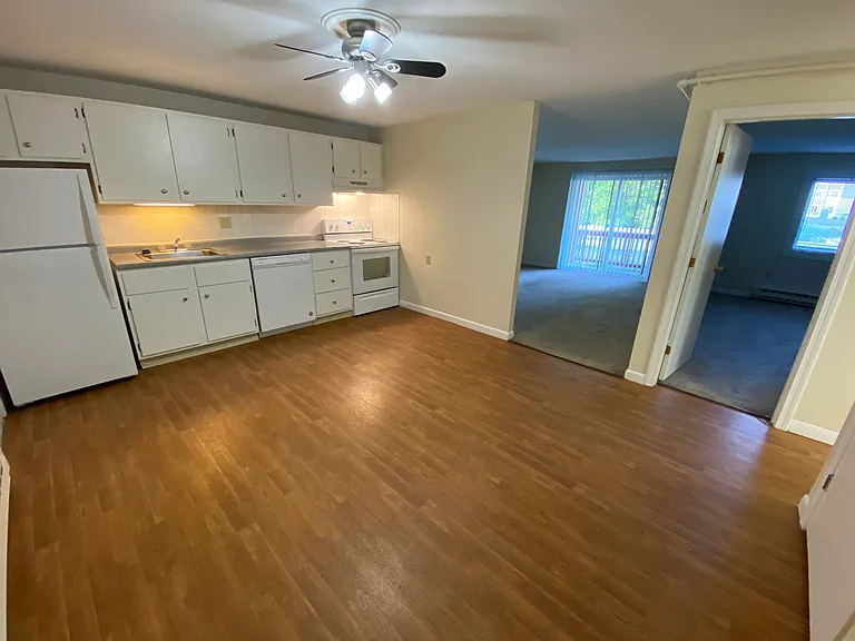 Eastern Trails Apartments and Storage — Photo 18
