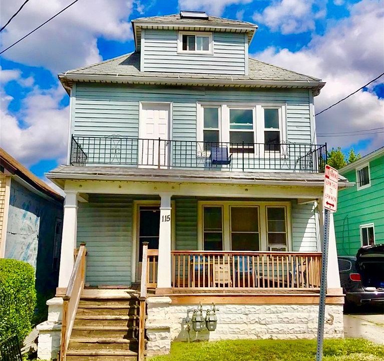 1st image of 115 Grove St E