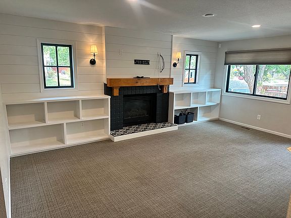 5th image of 1324 Sanford Dr