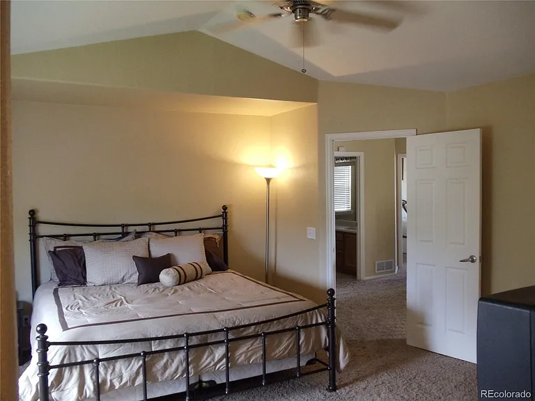 155 Hampstead Ave — Photo 10