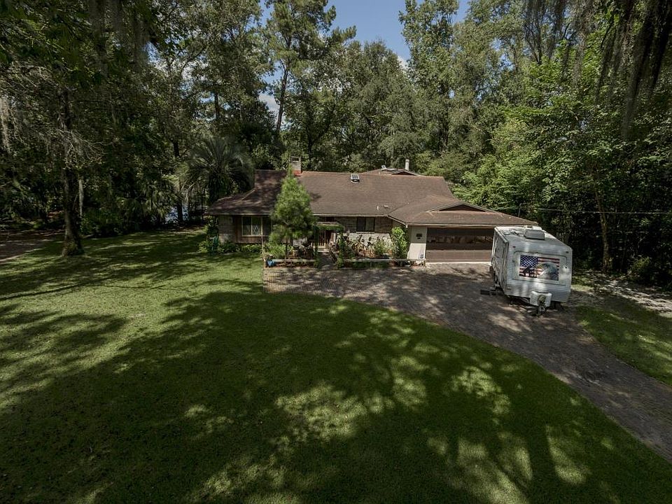 1st image of 6129 Hyde Park Cir