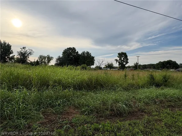 Na N Dogwood St, Sallisaw, OK 74955