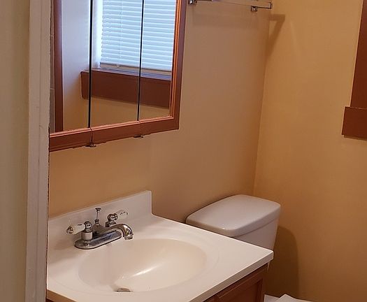 4th image of 3327 W Evergreen Ave APT 1