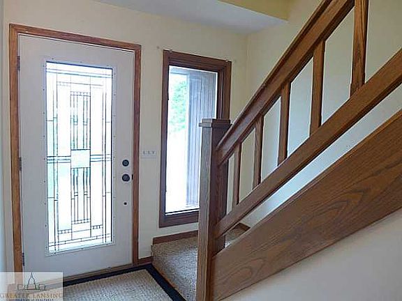2nd image of 3520 E Arbutus Dr