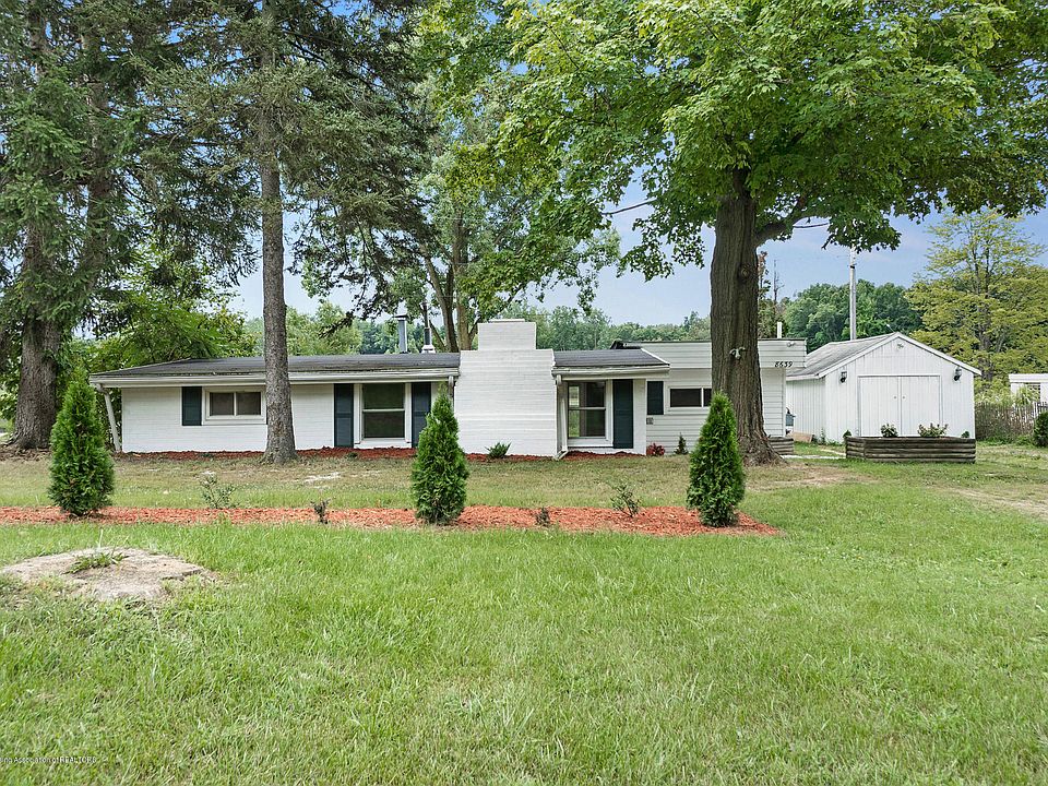 1st image of 8639 Moon Lake Dr