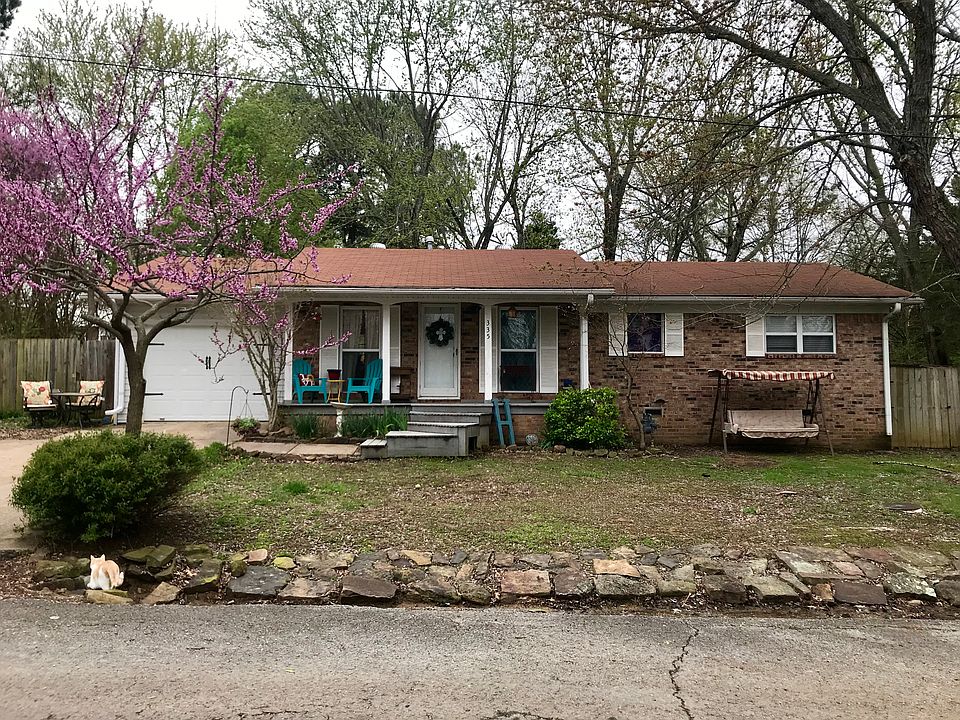 1st image of 335 S Scott Ave
