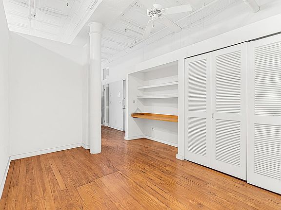 5th image of 542 Broadway APT 2F