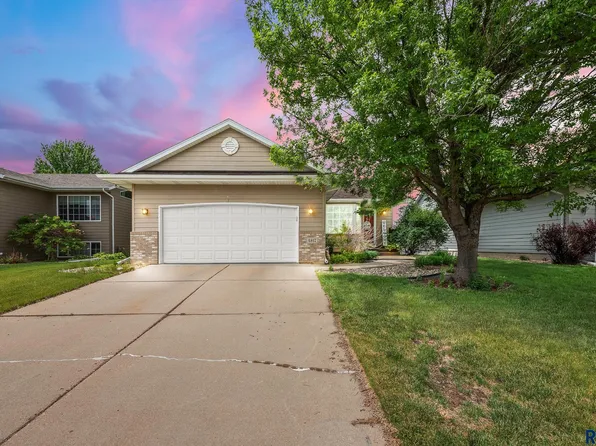 4817 S Galway Ave, Sioux Falls, SD 57106
