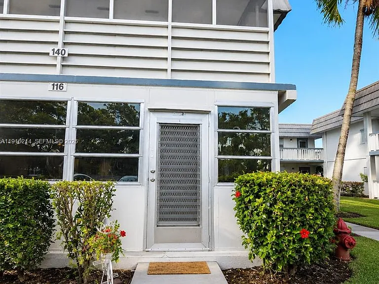 116 Tuscany Ln #116-B — Photo 13