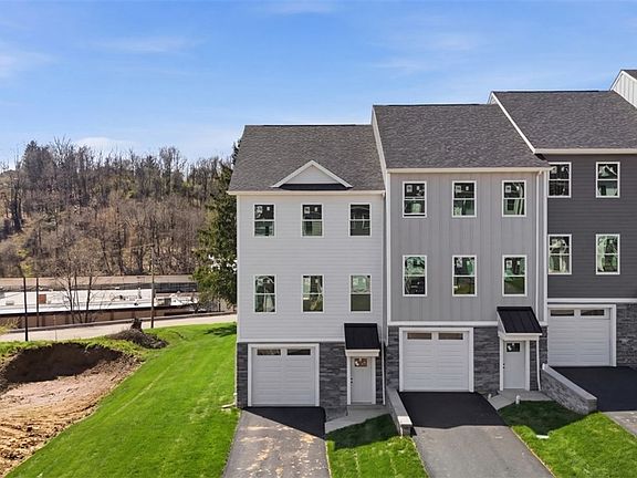 2nd image of 117 Bella Vista Dr
