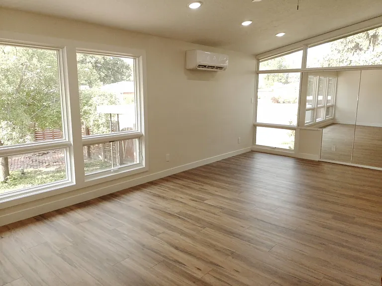 201 Circle Dr — Photo 9