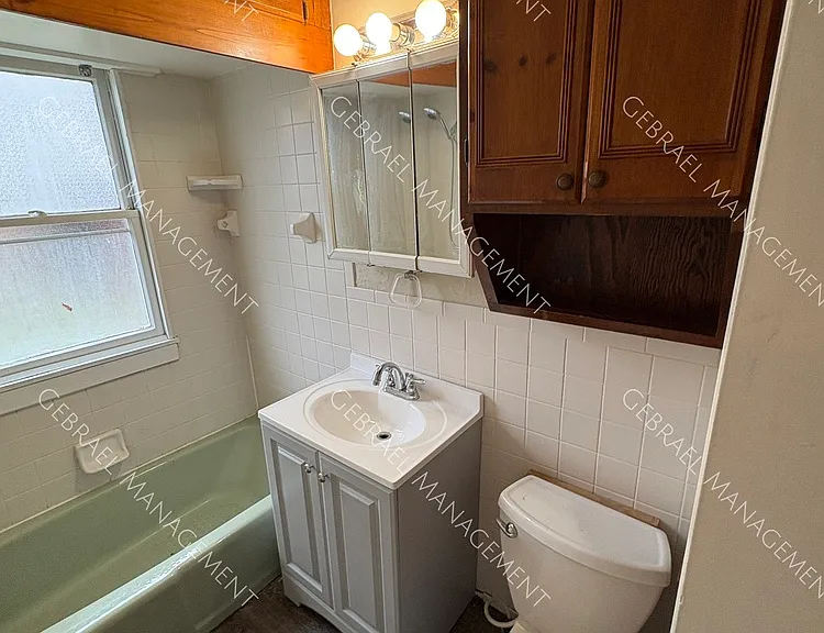 743 Neubert Ave — Photo 14