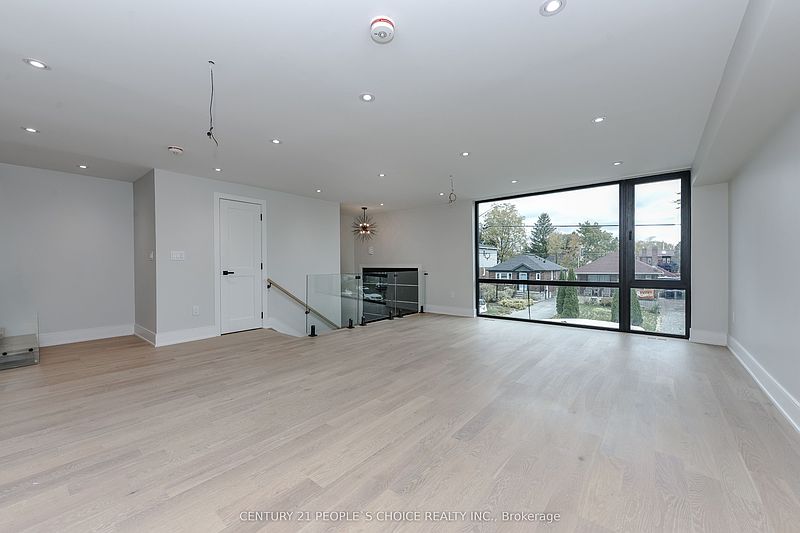 Toronto House for rent - 5 Bedrooms in Toronto