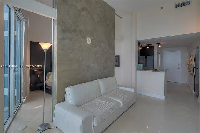 6515 Collins Ave #1804 — Photo 8