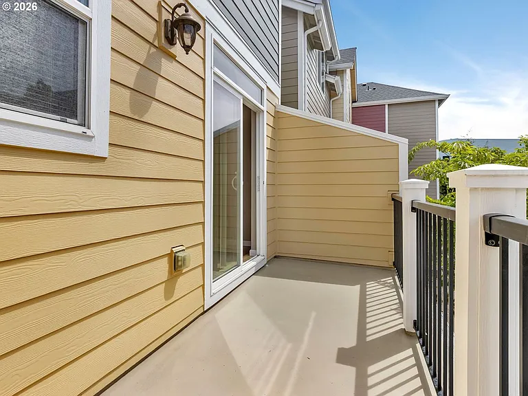 830 NW Council Dr — Photo 28