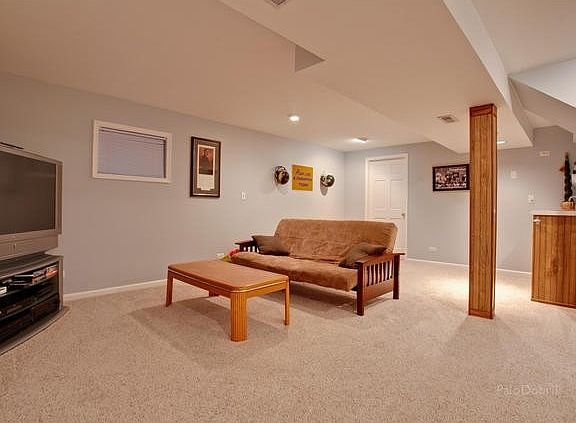 2nd image of 510 Old Country Way