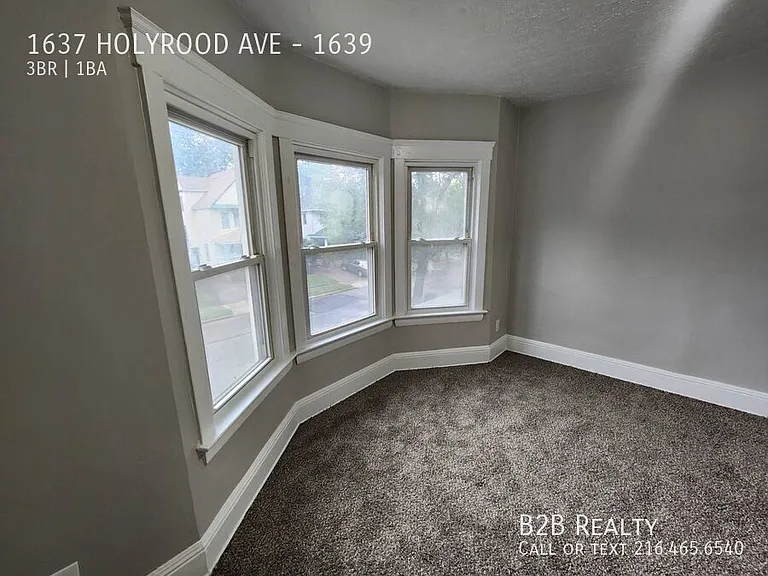 1637 Holyrood Rd #1639 — Photo 22