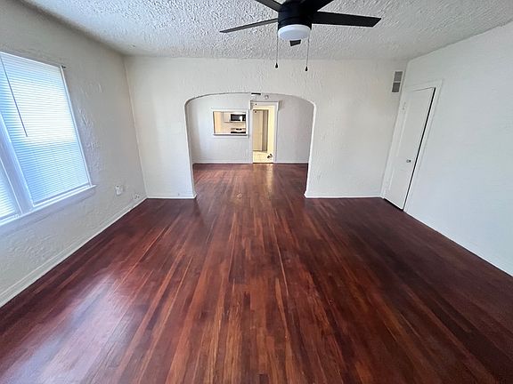 3rd image of 739 Ellwood Ave #2