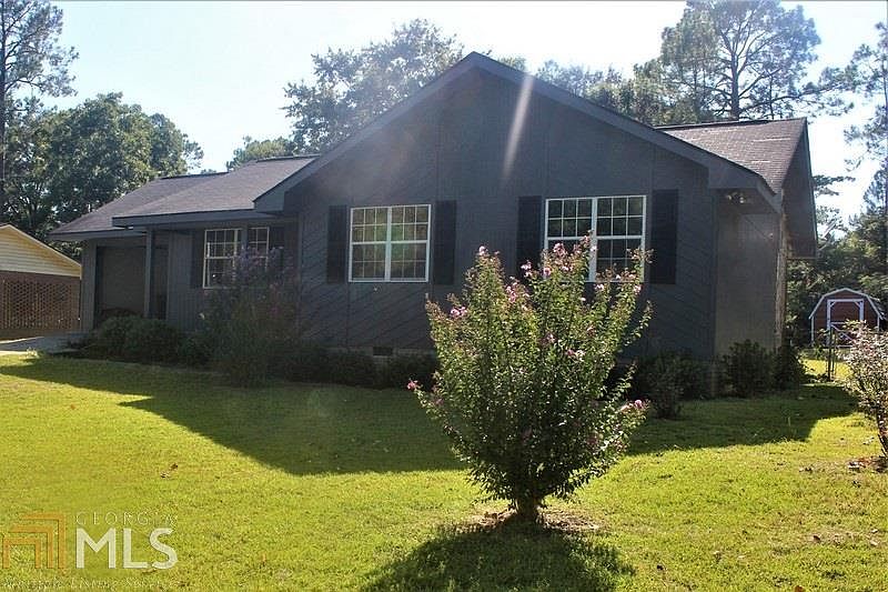 1st image of 436 Pine Haven Dr