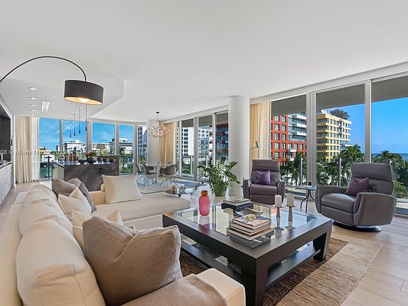4th image of 1 Collins Ave #508