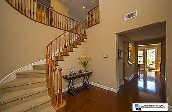 2nd image of 714 Kearney St