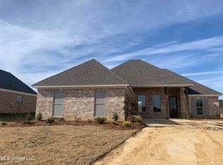 820 Glenwild Cir, Canton, MS 39046