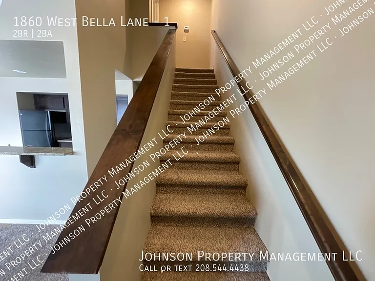 1860 W Bella Ln #1 — Photo 6